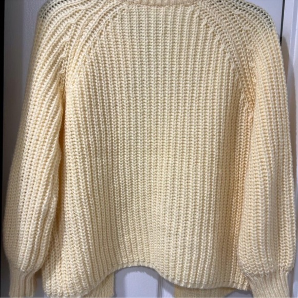 Yellow fall woman's soft knit sweater - Picture 3 of 8